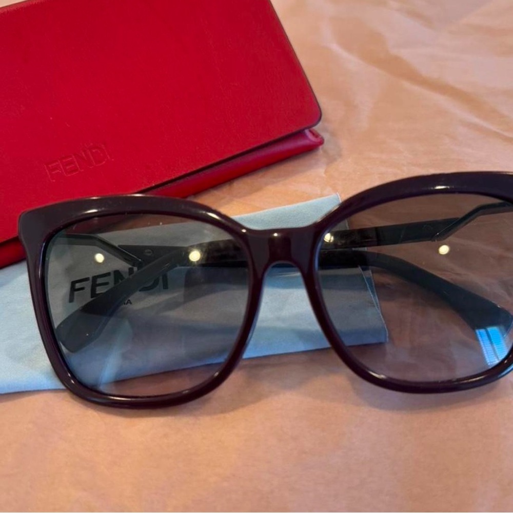 FENDI Burgundy Oversized Sunglasses – w/ Case & Cloth